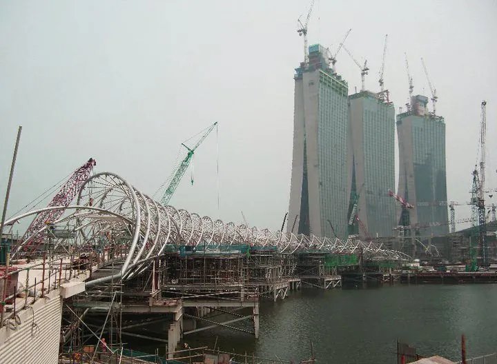 Double Helix Bridge by YSSE Fabricator